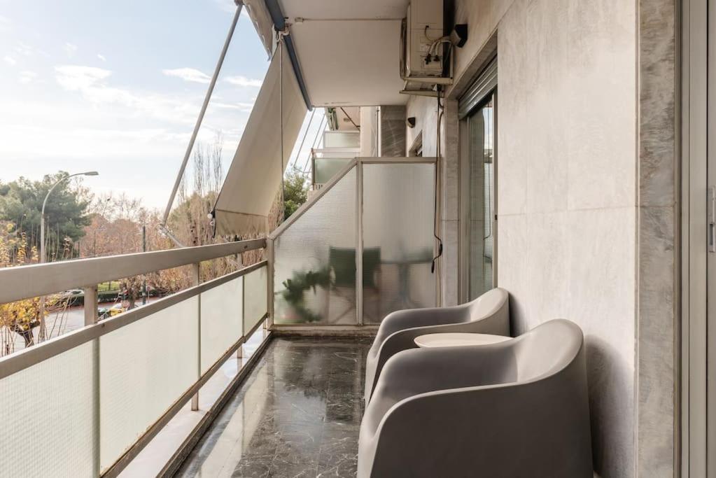Elegant 2bd Evelpidon