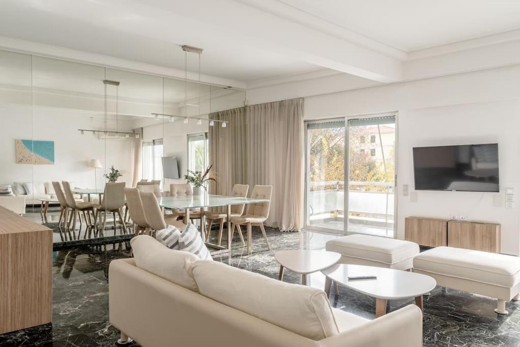 Elegant 2bd Evelpidon *